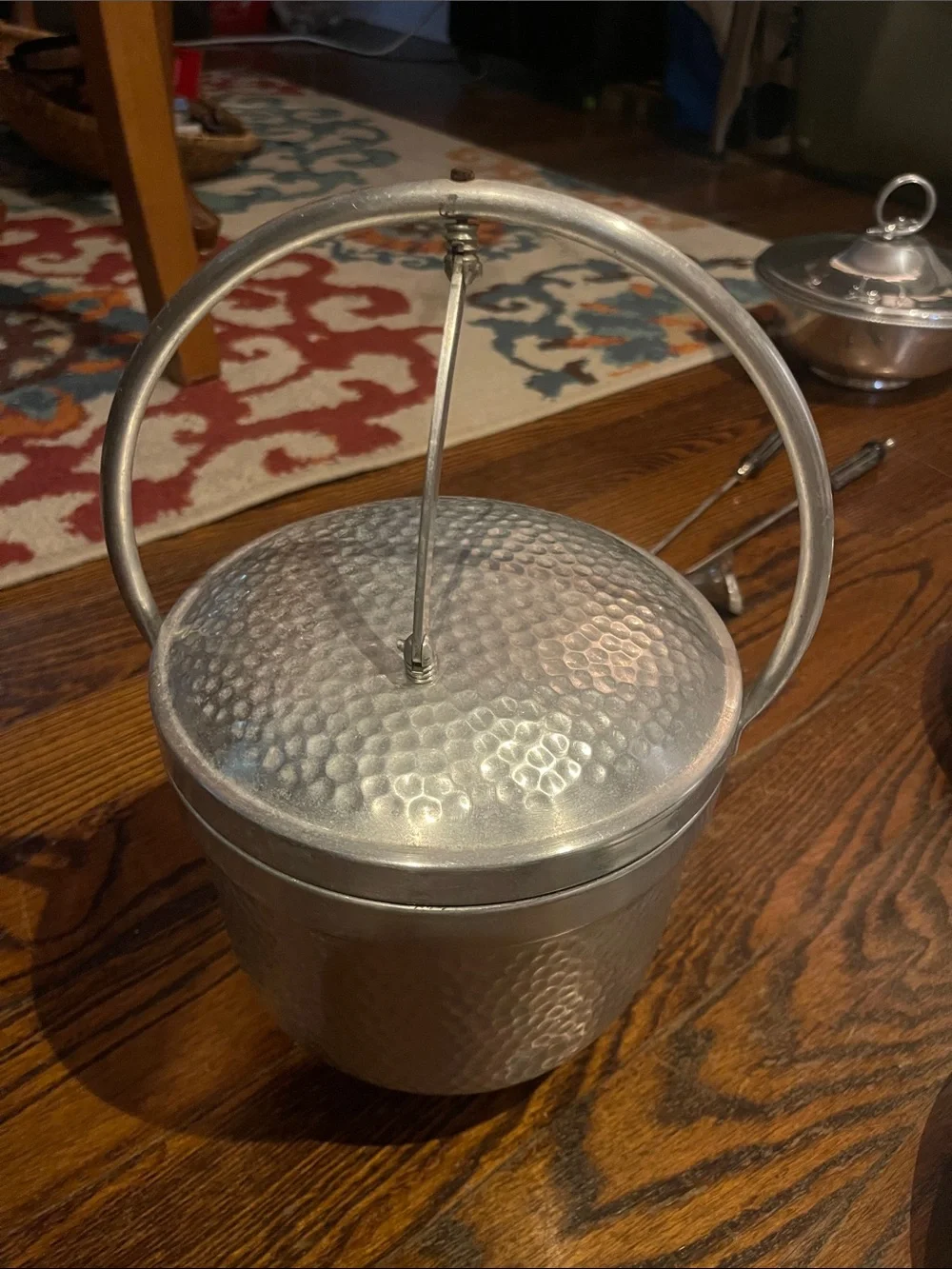 Hammered Metal Ice Bucket with Hinged Lid and Carry Handle - Silver mid century